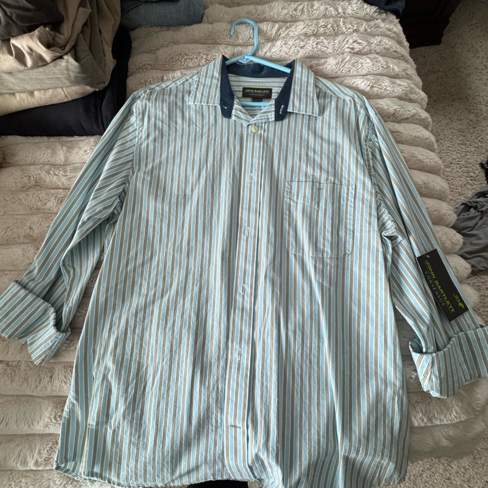 Men's Striped Dress Shirt in Light Blue and White with Contrast Navy Collar